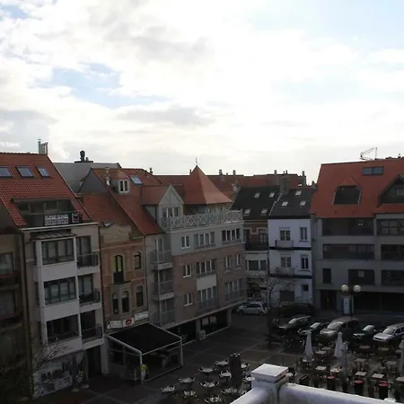 Beach & Bruges Heist And Good Food * Knokke-Heist